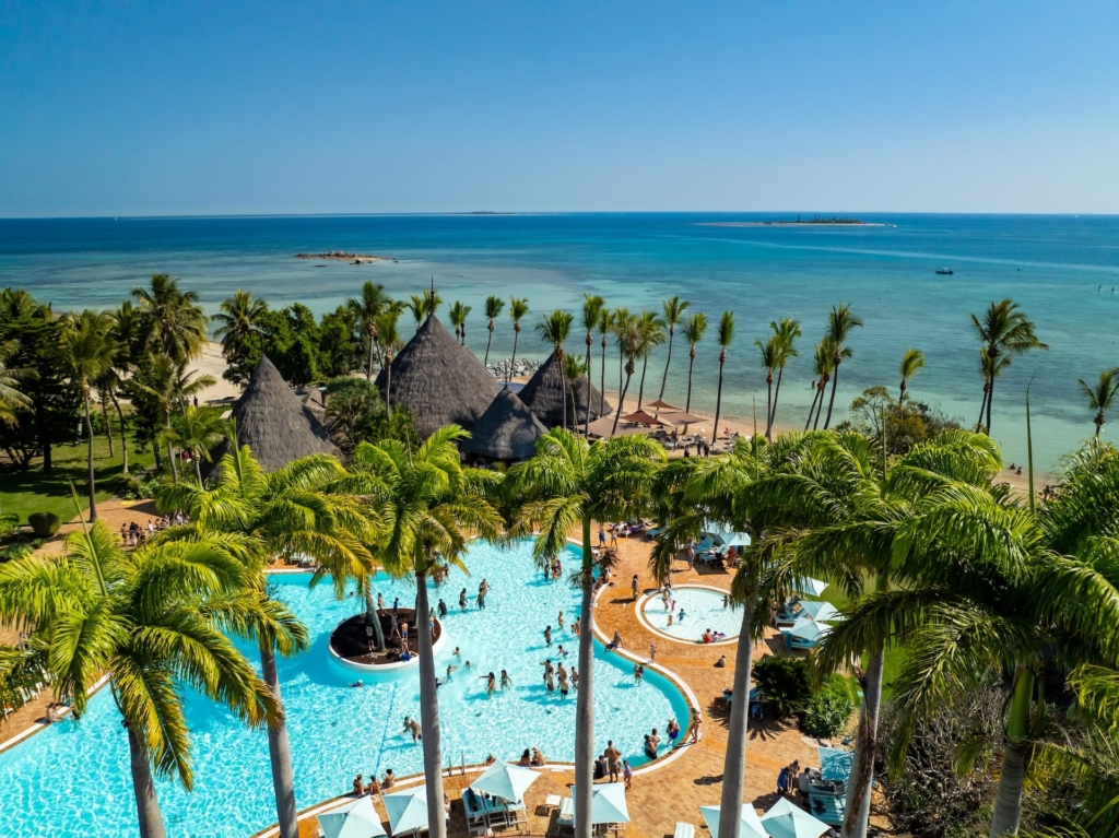 Vue Aérienne de la Piscine du Nouméa Resort & Spa
